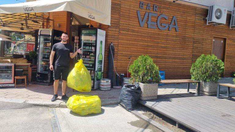 Read more about the article 🌍 Рециклираме днес за по-добро утре: Бар „Вега“ с нов принос за природата! ♻️